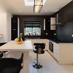 G-Ammos 5 Star Suite By Elite